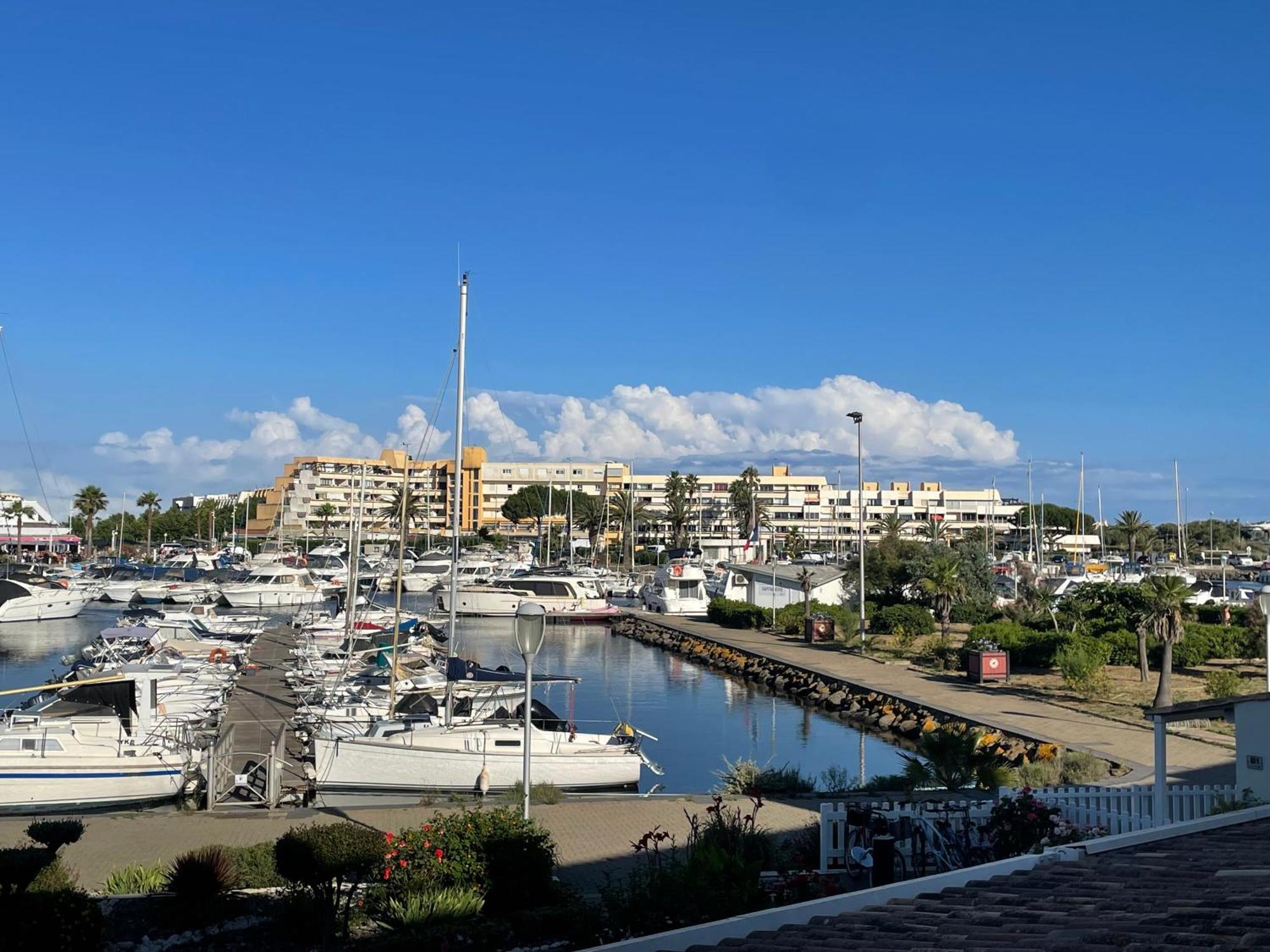 Naturiste Port Soleil Avec Piscine Agde Bagian luar foto